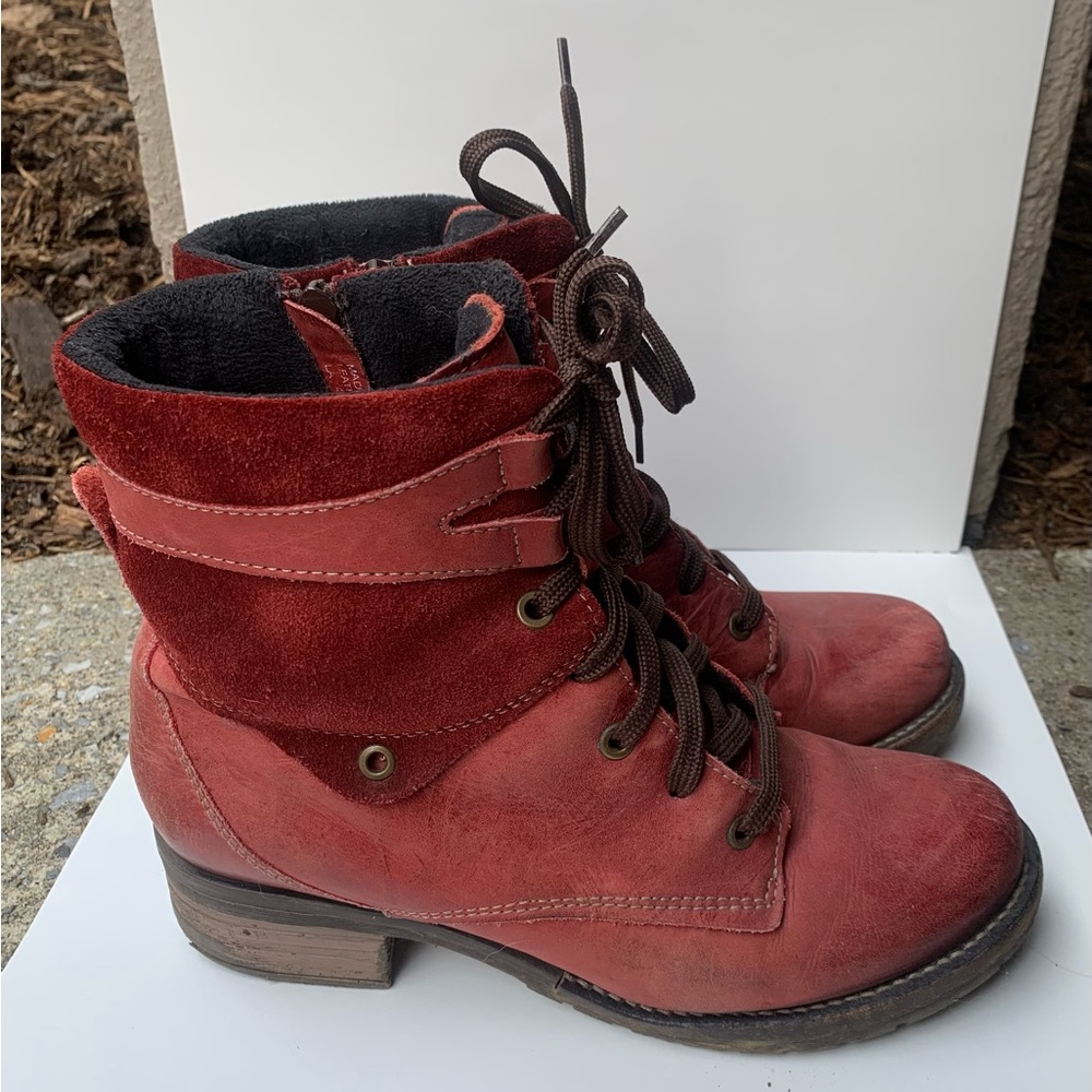 Dromedaris boots size 41 or 10/10.5